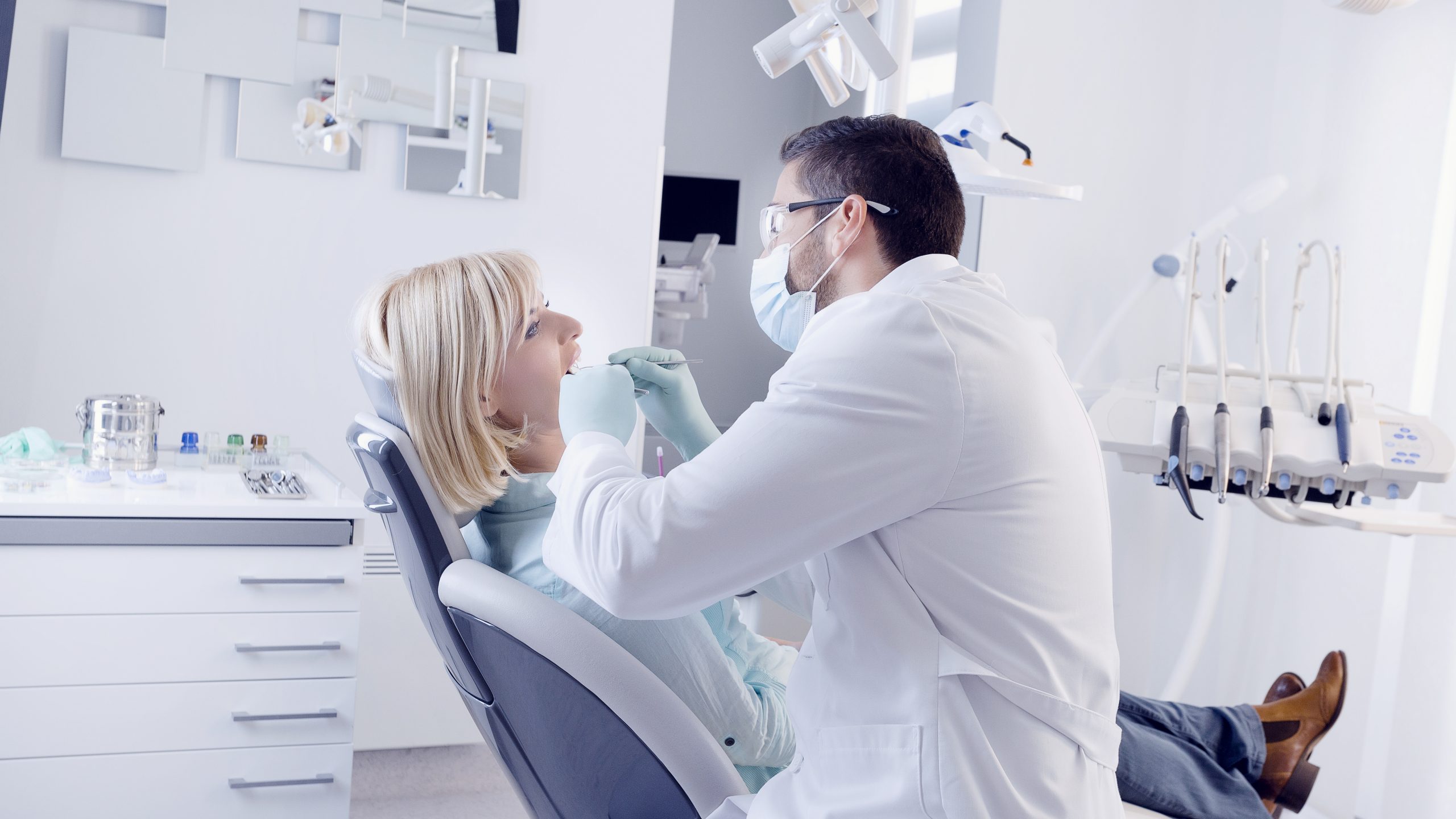 Dentist in Windsor Heights, IA